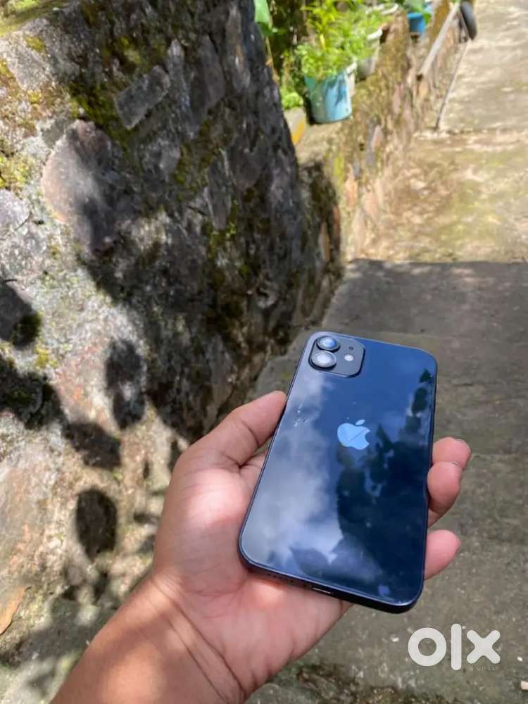 iPhone 12 Glossy black
