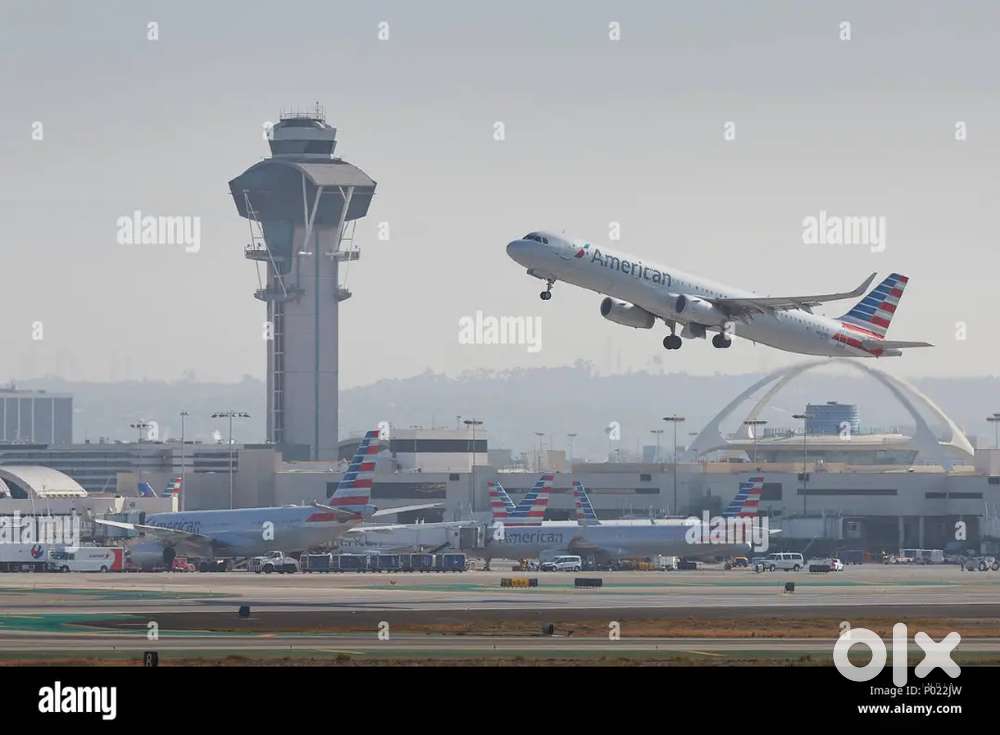 Enroll yourself on your nearest Airport on various job posts