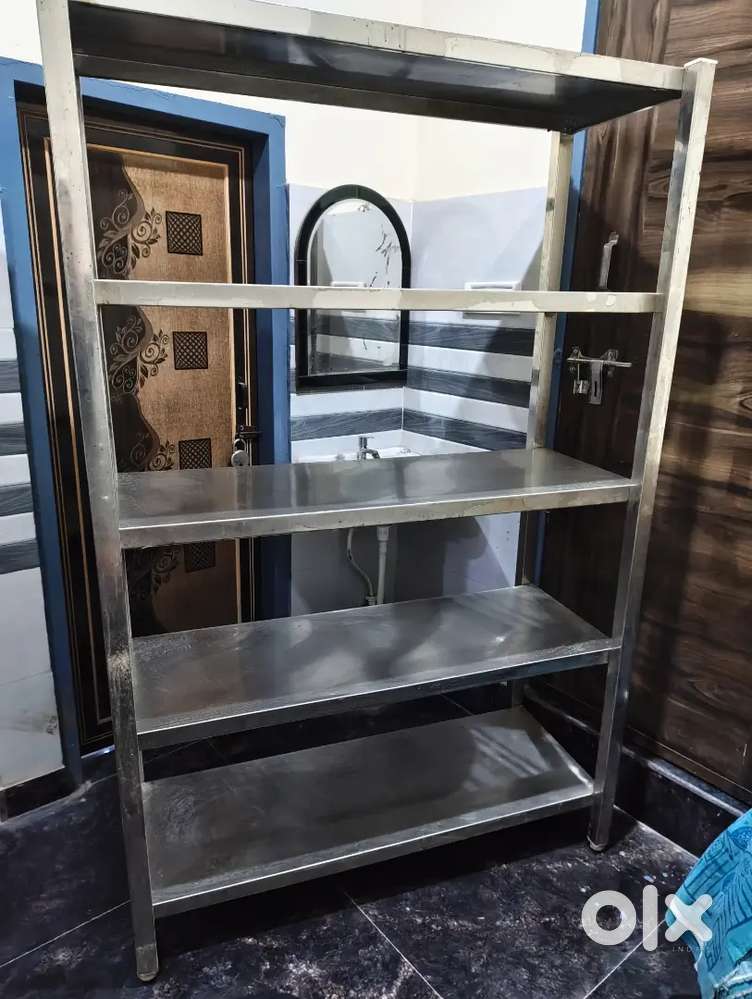 Gas oven, stainless steel storage rack,30ltr plantery mixer