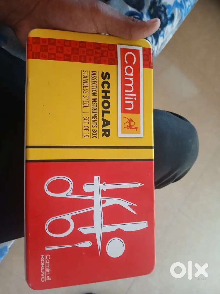 Camlin DISSECTION INSTRUMENTS BOX marketed price is 240-280rs