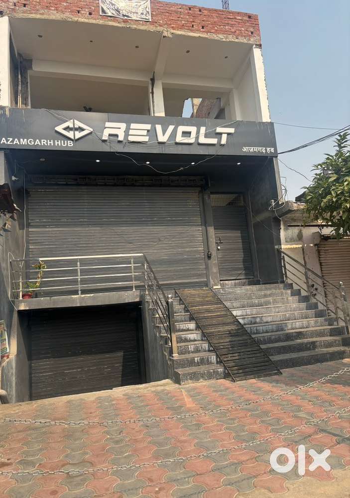 First Floor available for BANK/OFFICE