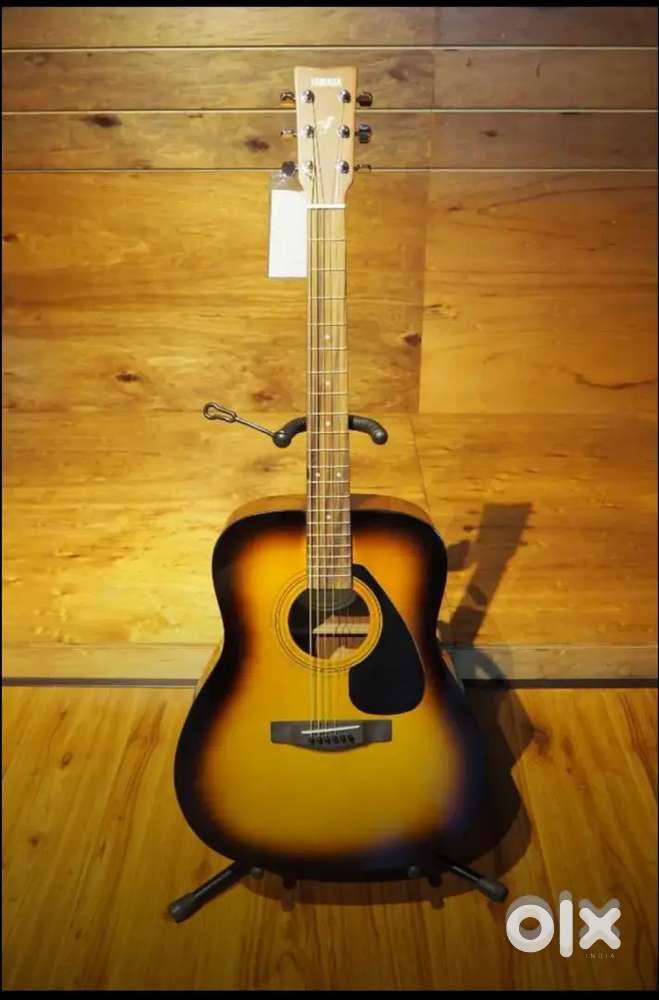 Yahama F310 guitar very good condition