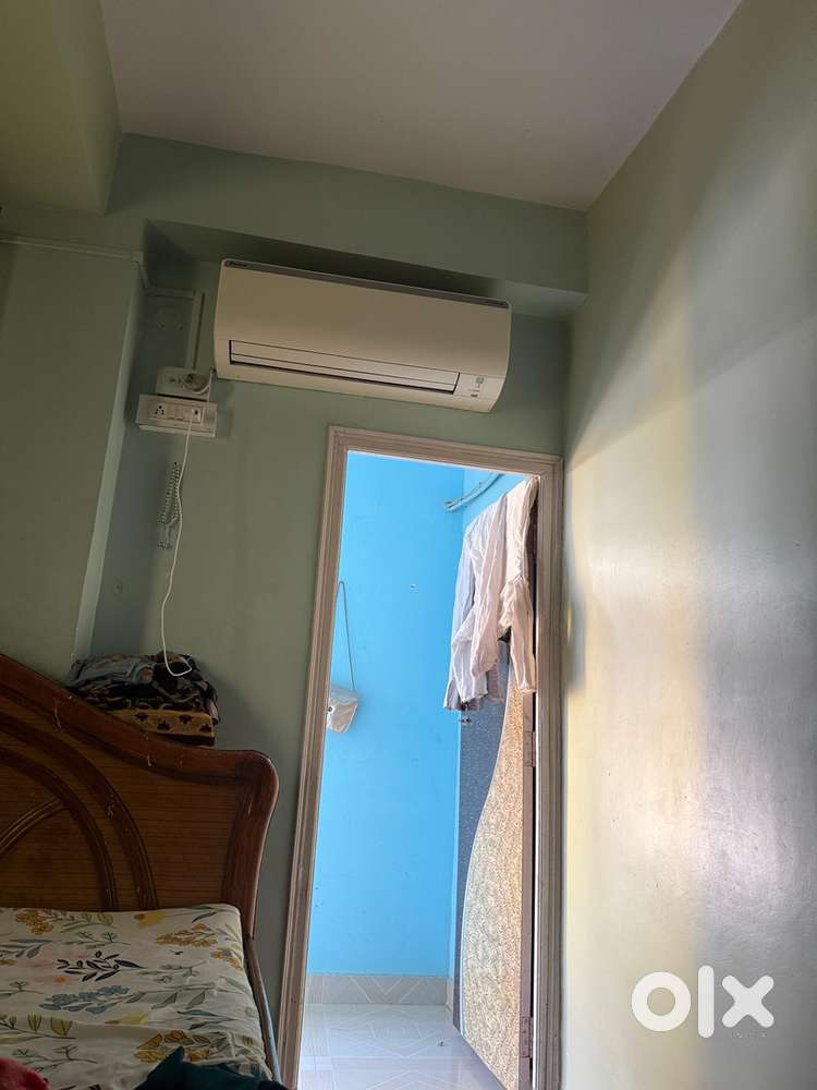 Sale for flat good location on the road