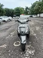 Brand new condition single hand. Lady driven