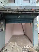 Double height shop