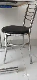Restaurant chair