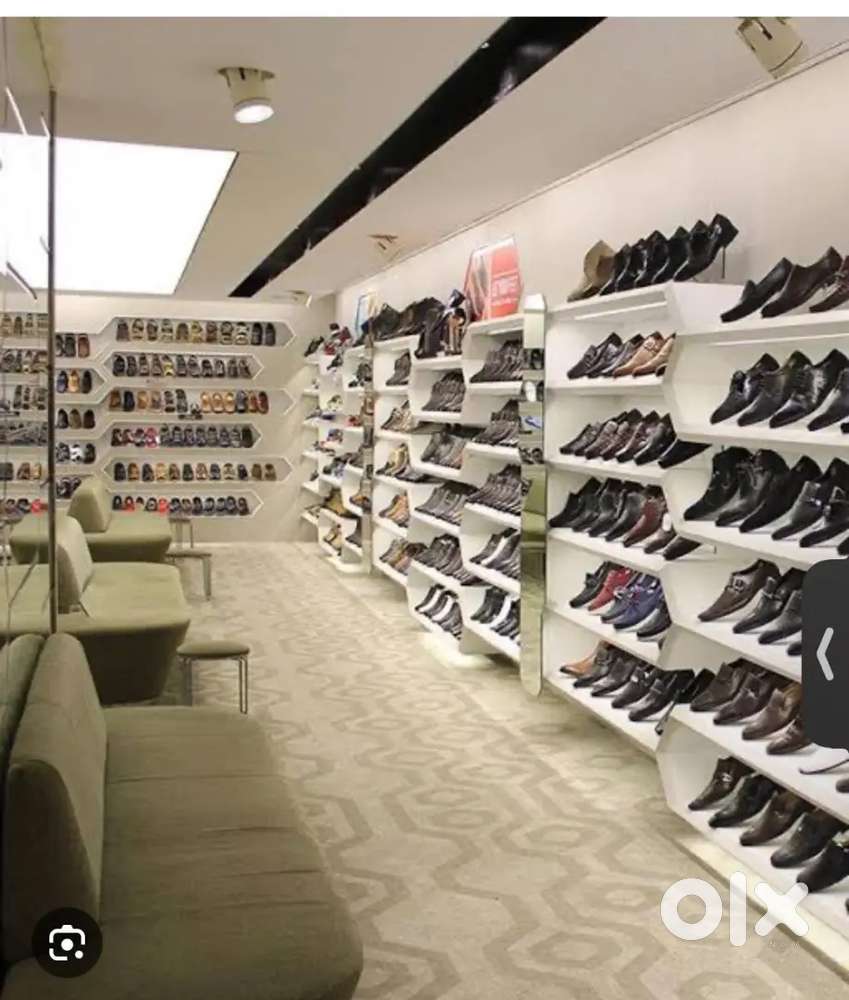 Foot wear shop experience Minimum 2 years accomadation available