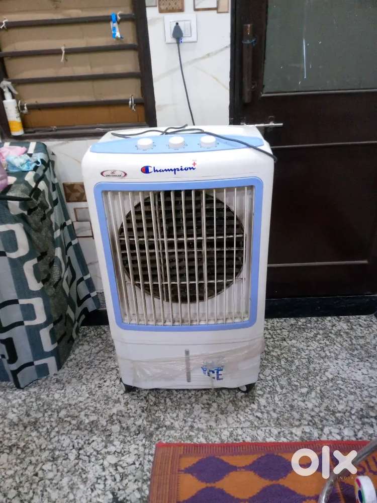 Cooler 4 month old