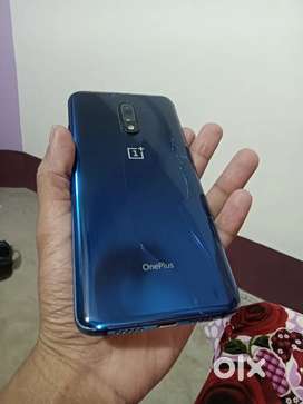 OnePlus 7 6GB+128GB Fully New Condition But Back Panel is Broken