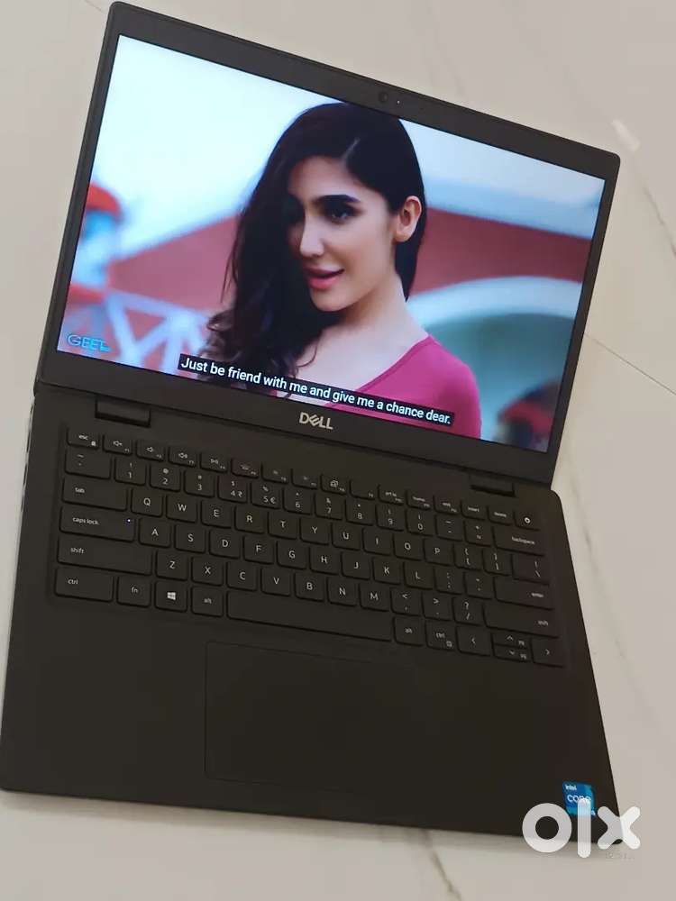 Dell silim new condition intel core i5 11th gen/256gb ssd/8gb