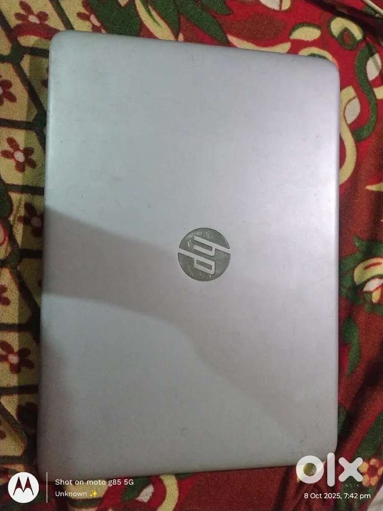 HP ELITE BOOK 840