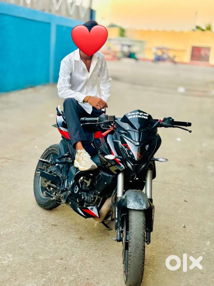 Bajaj ki ns 160 gadi ki condition both jada good he