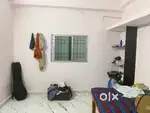 Need single roommate- 1800