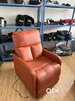 MOTORISED RECLINER SOFA