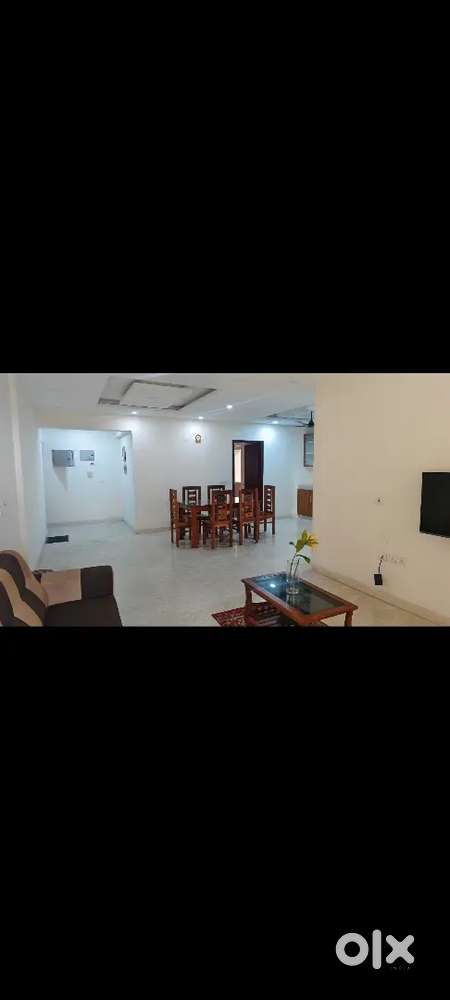 3 BHK FULLY FURNISHED SEA VIEW PREMIUM COMMUNITY FLAT RENT MARINE DRIV