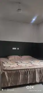 सिंगल रूम 3200/- सर्वश्रेष्ठ बॉय छात्रावास और पीजी