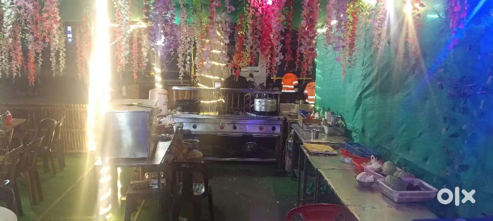 New restaurant all setup sale with kitchen setup and bardana