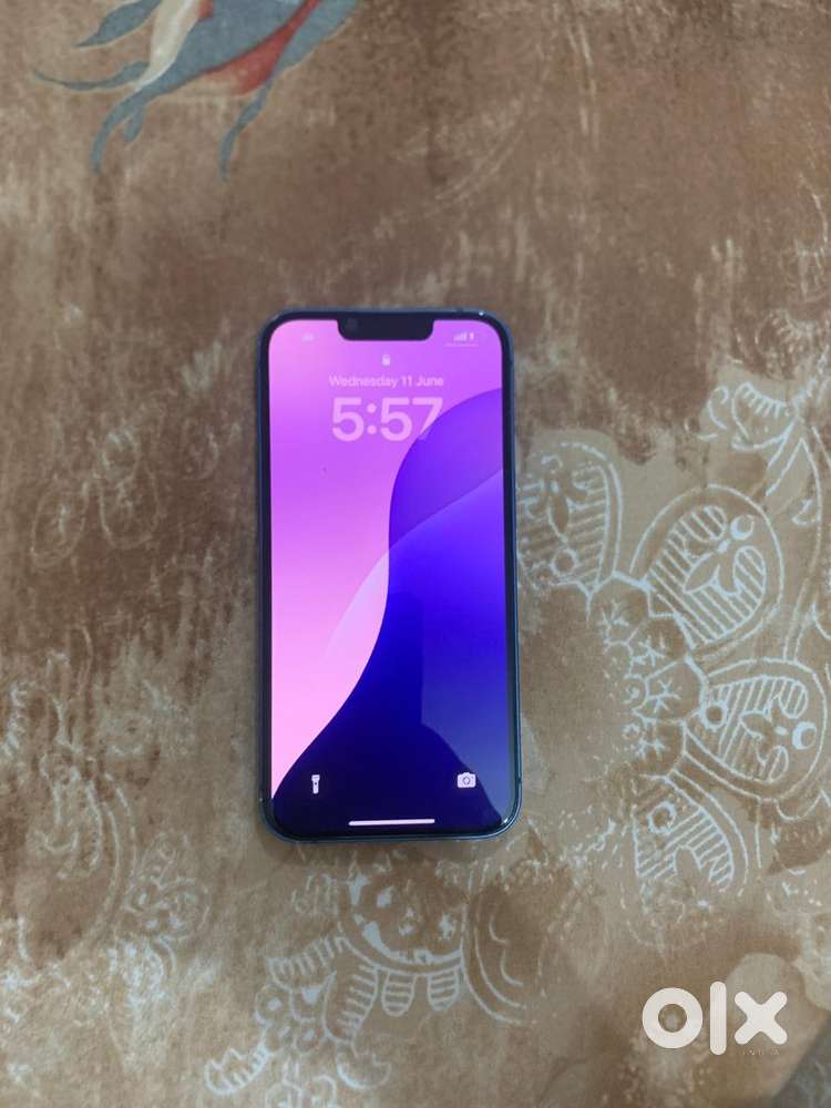 iPhone 13 256 gb excellent condition