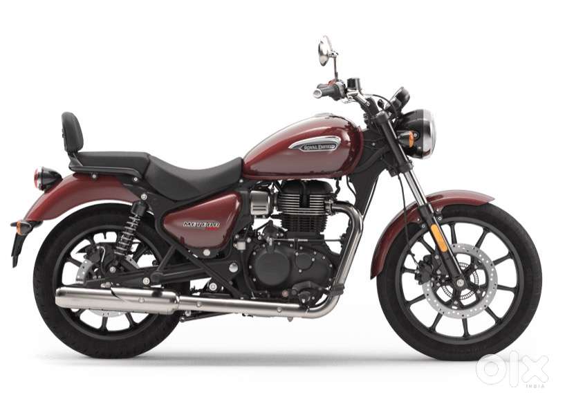 Meteor 350 stellar Red 2022 10458 Km Run in new condition