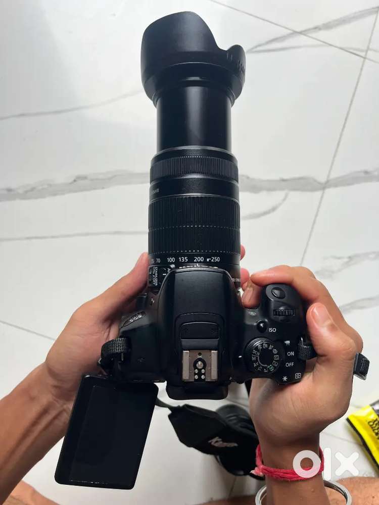 Cenon 700D Fresh Condition (urgent sell )
