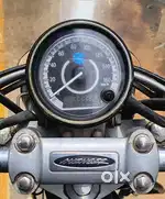 Bajaj Avenger 220 cruise very less driven