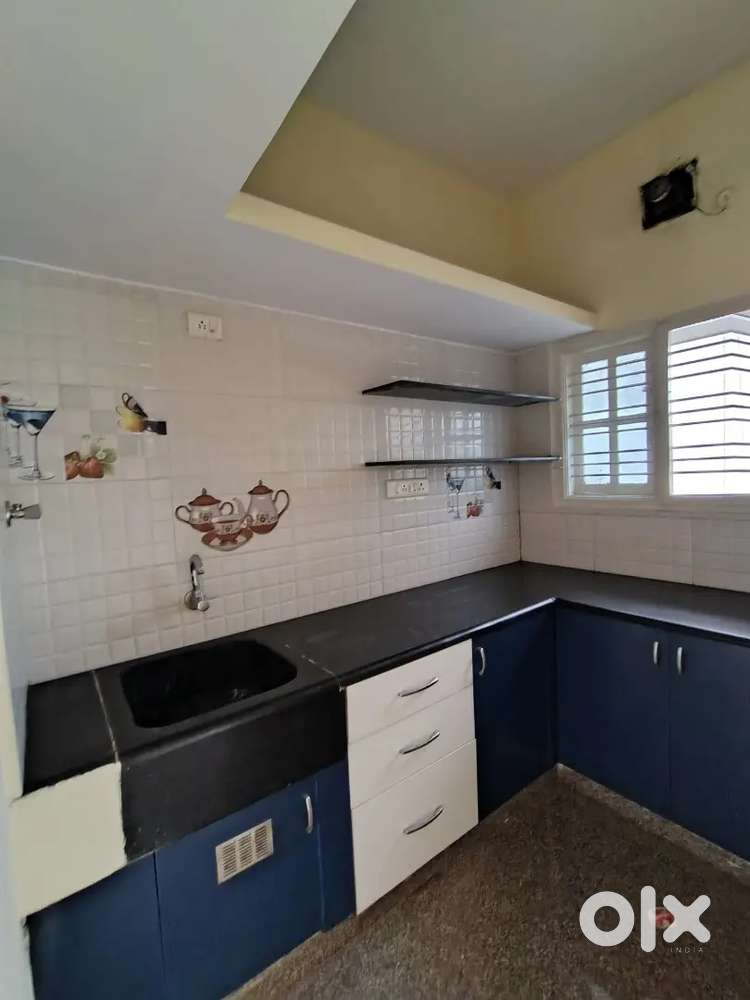 Ground floor 2bhk for rent in guru amardas avenue