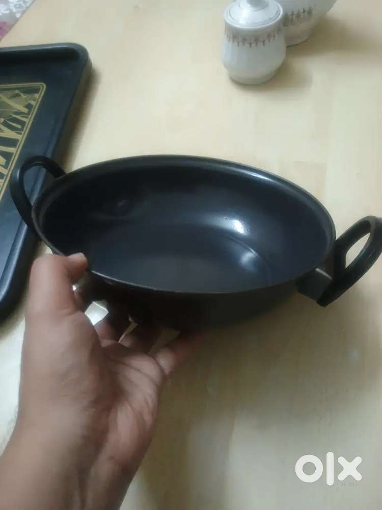 Non stick pan