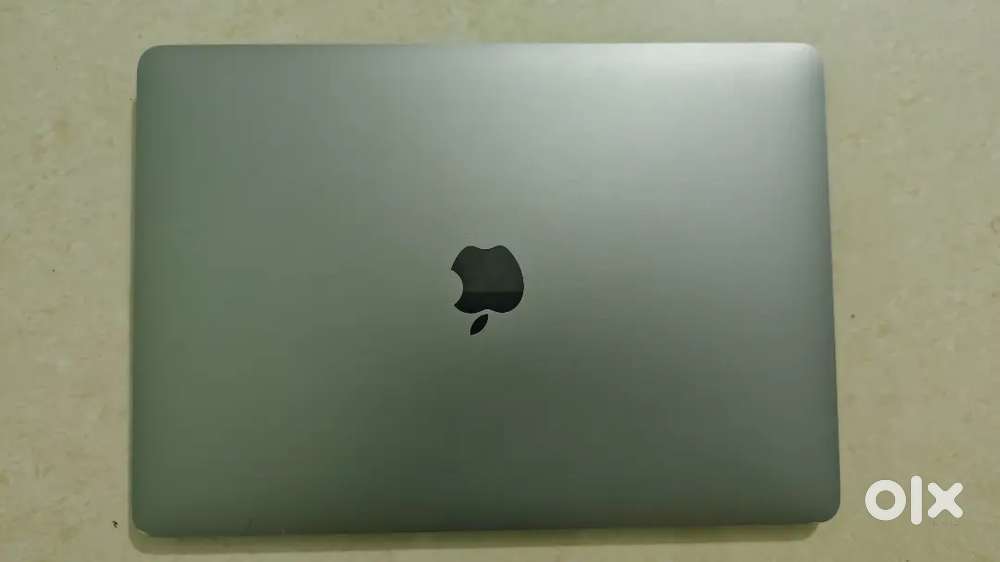MacBook Air I3