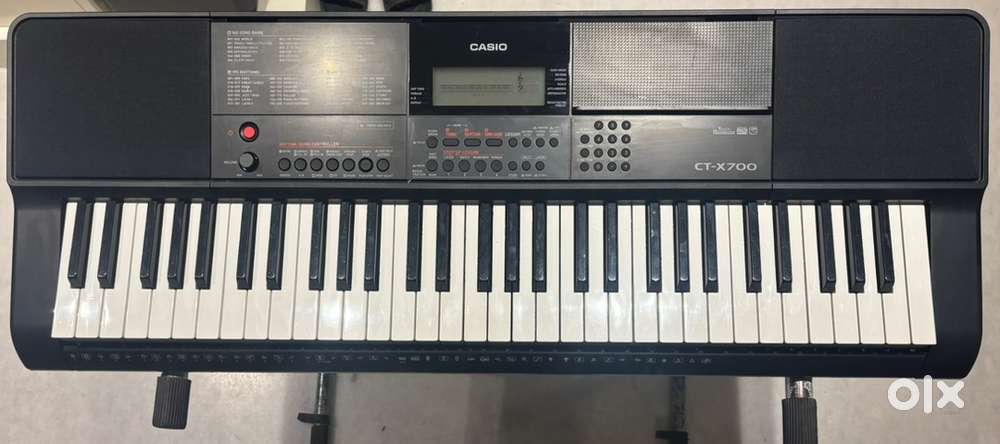 Casio CT-X700 Keyboard