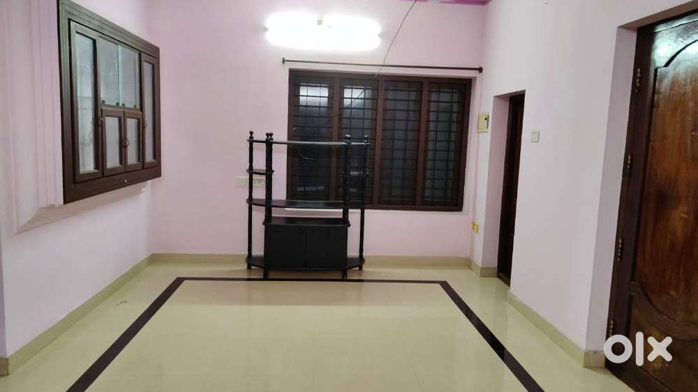 HOUSE FOR RENT AT KUMARAPURAM