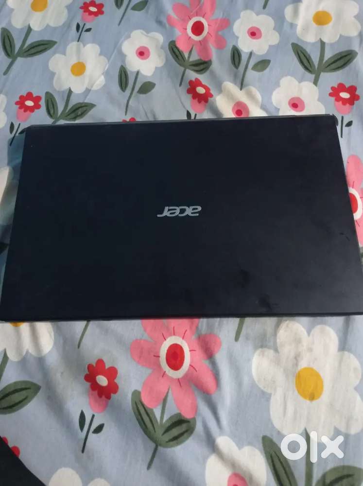 ACER i5 LAPTOP WITH GRAPHIC CARD