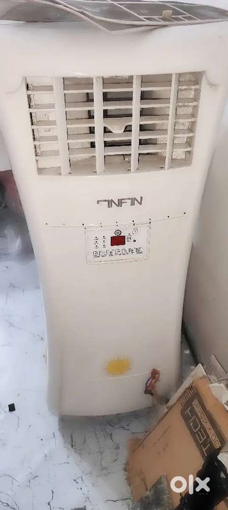 Paradise portable AC 1. 5 ton running condition proper working