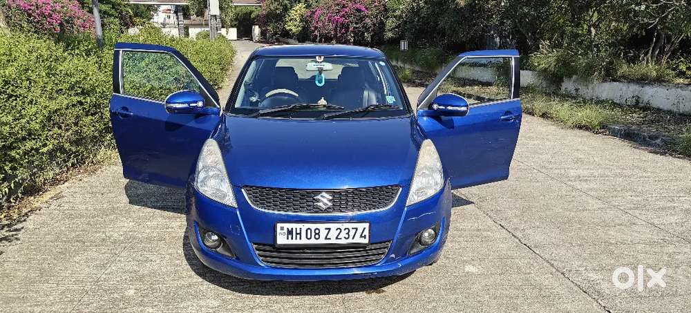 Excellent Condition Blue Edition Swift for Sale