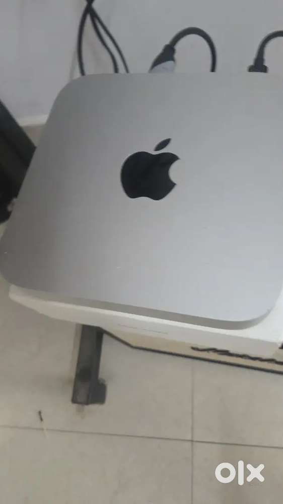 Apple mac mini m2 8/256 for sale in mint condition