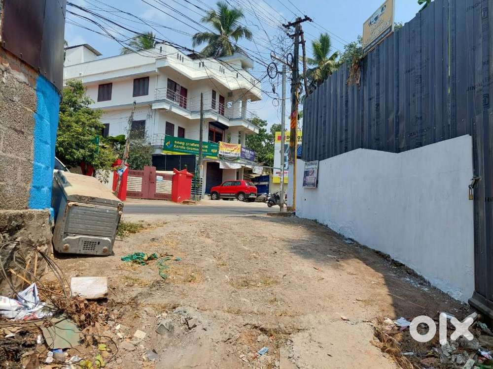 Semi-commercial or residential land for sale in Mukkola, Trivandrum