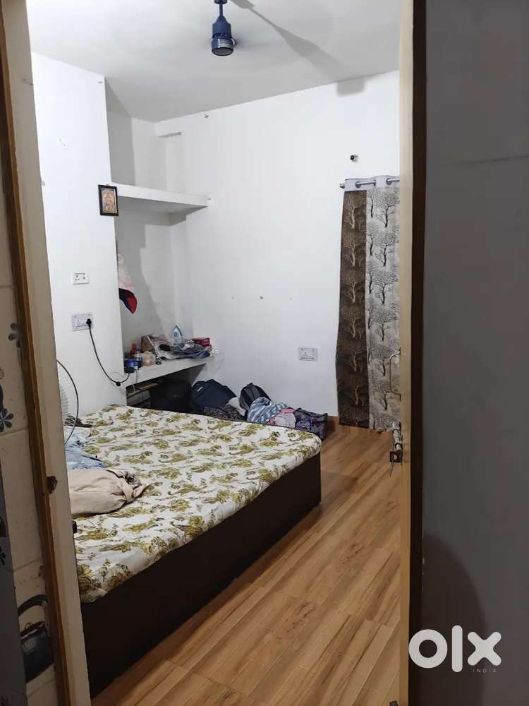 Flatmate Required