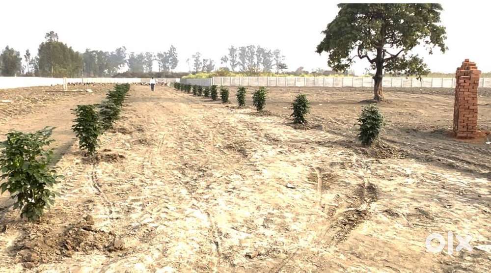 100 - 120 SQYD PLOT ON HIGHWAY NEAR BRIJ BHAT WITH CLUB HOUSE