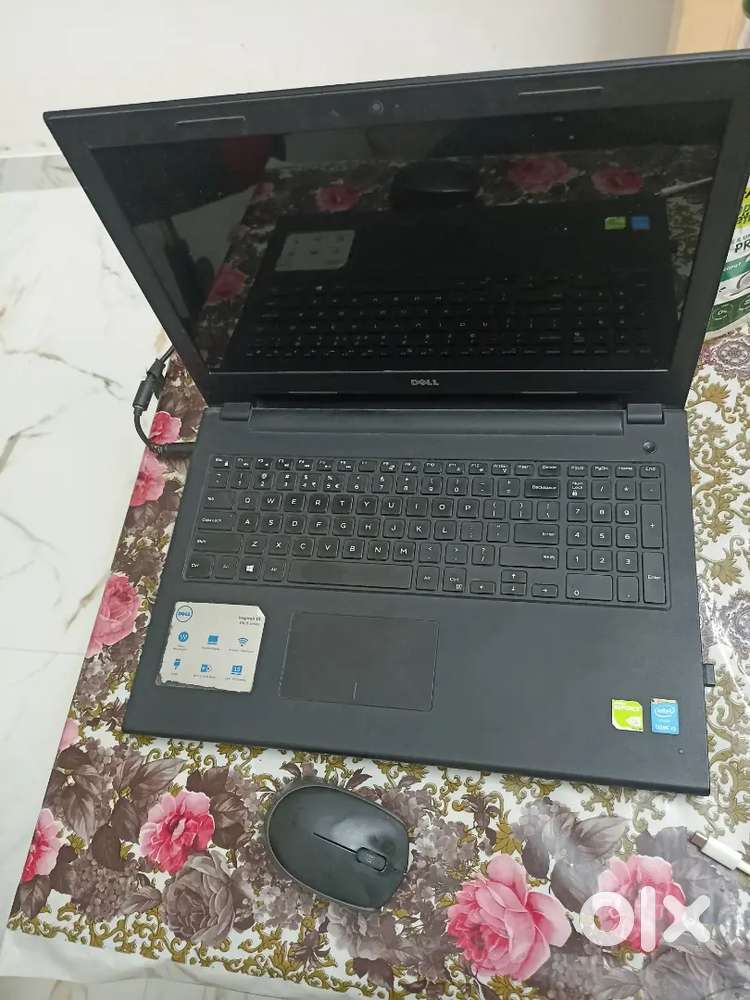 Used Dell 15 inch i5 8 gb ram 500 gb Hdd laptop
