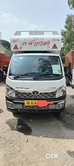 Tata intra Cng open body