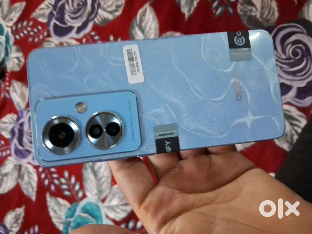Oppo f25 pro 5g  8/128