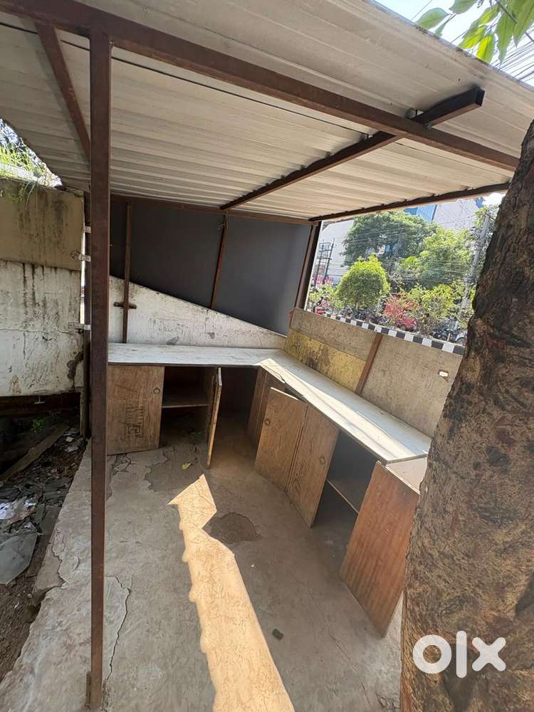 Ready to move in shop opposite city centre zoo road, below tvs savera