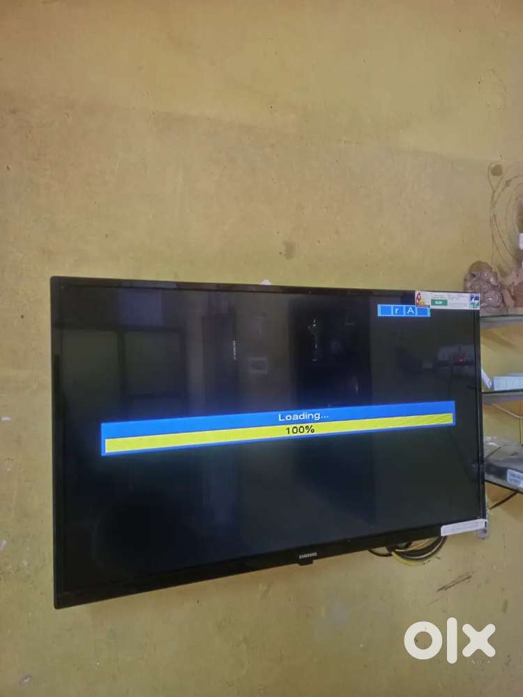 SAMSUNG LED TV (32 Inch)