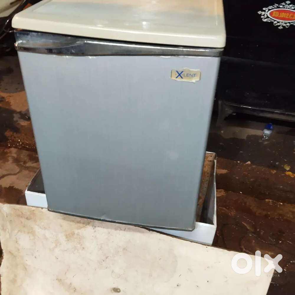 Xlent mini fridge 50 Lt working