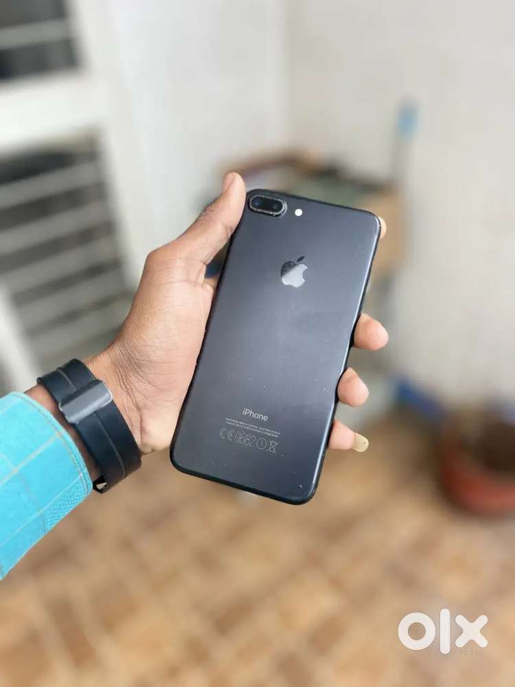 Iphone 7 plus / black colour / A1 condition