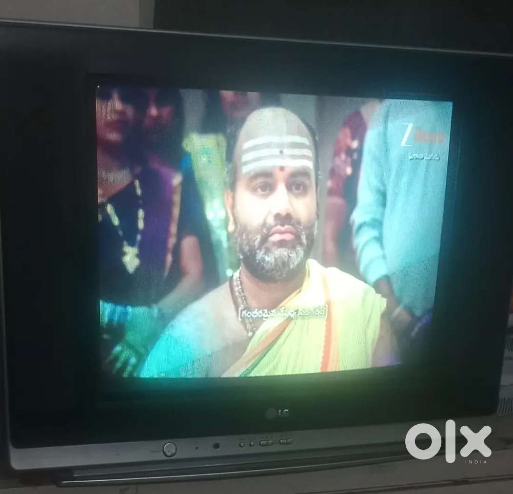 LG 21inchTV and samsung 32inchTV.