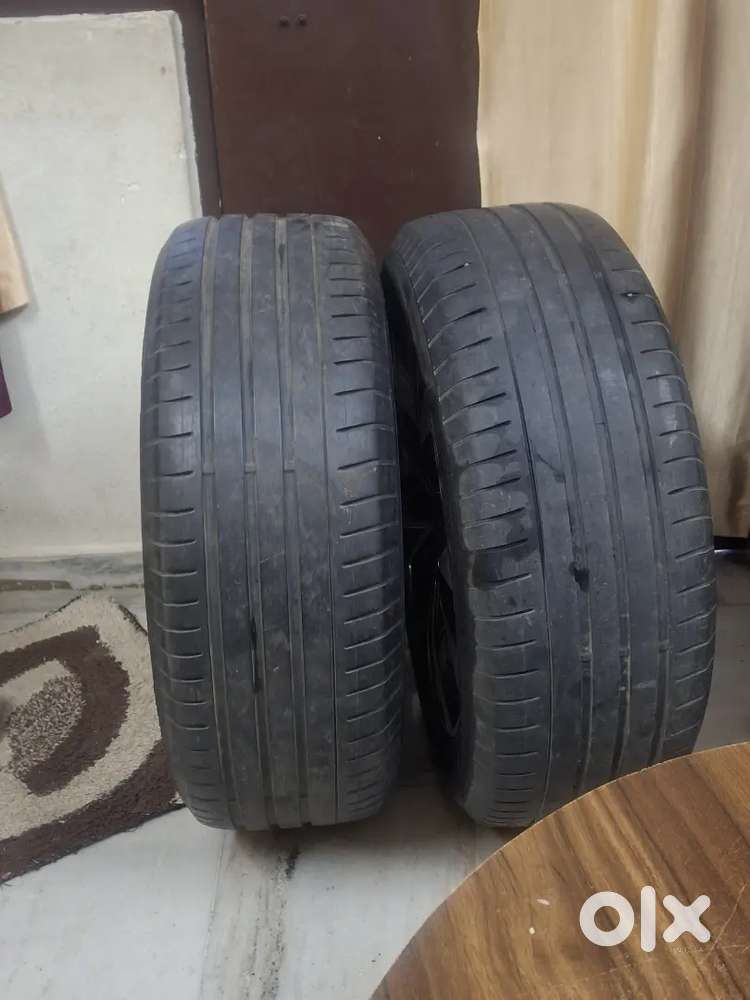 215/55/ R17 Apollo Tyre,s