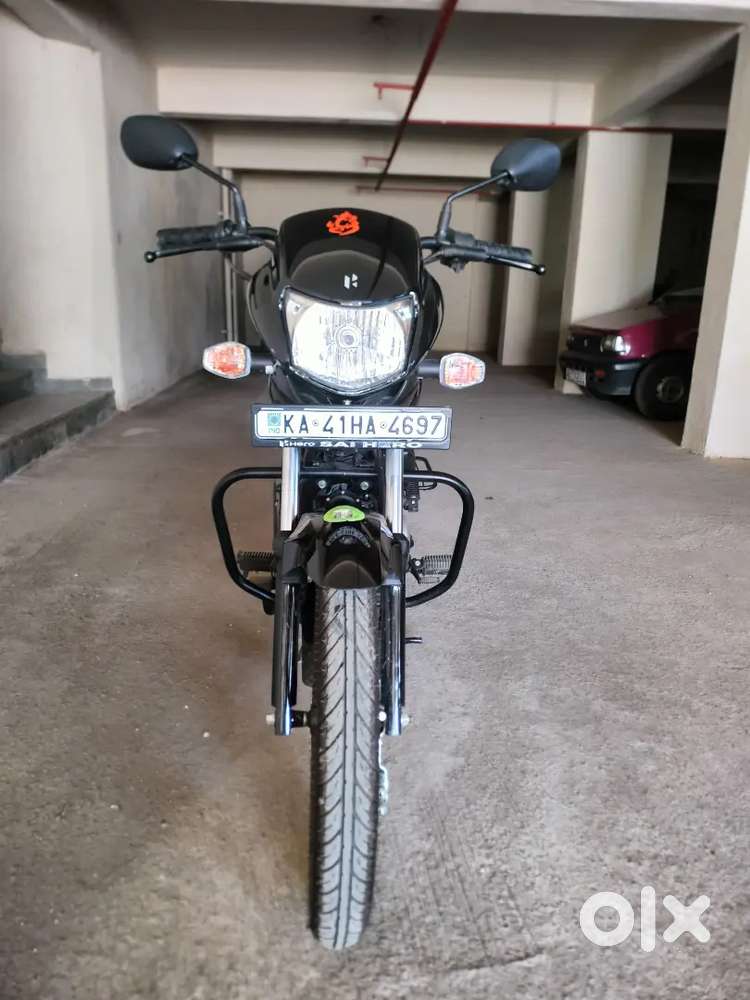 Hero HF 100 Bike 2025