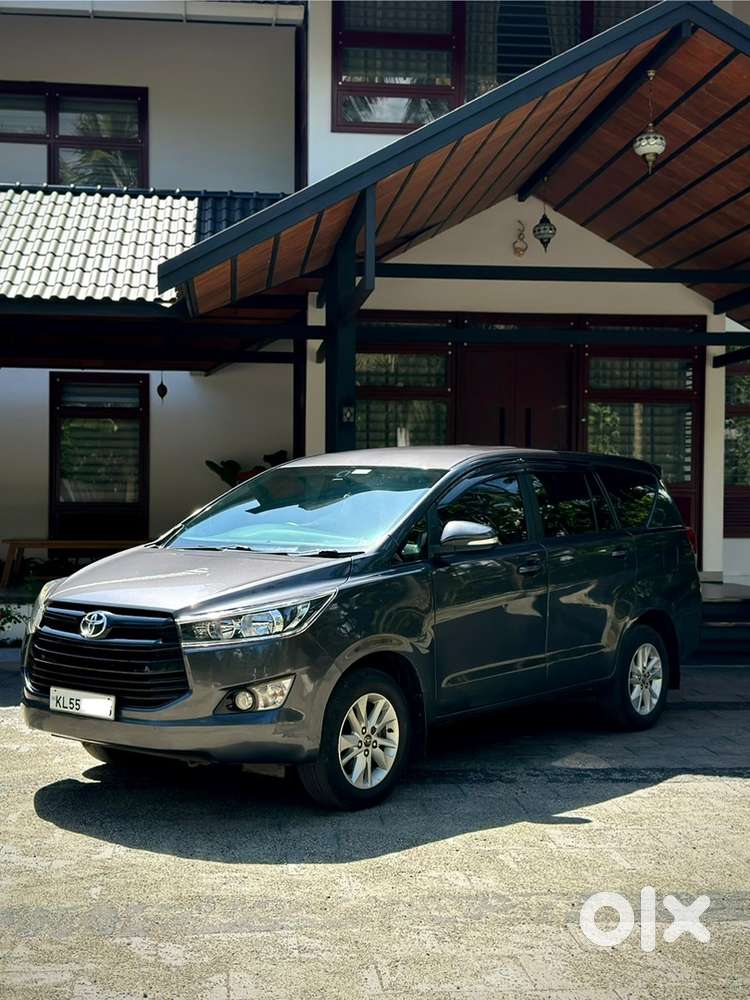Toyota Innova Crysta 2016