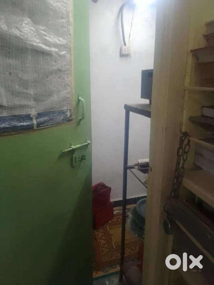 House for rent small family needed