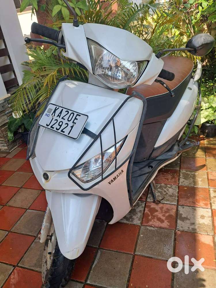 Good conditioned well maitained with new battery and tyre